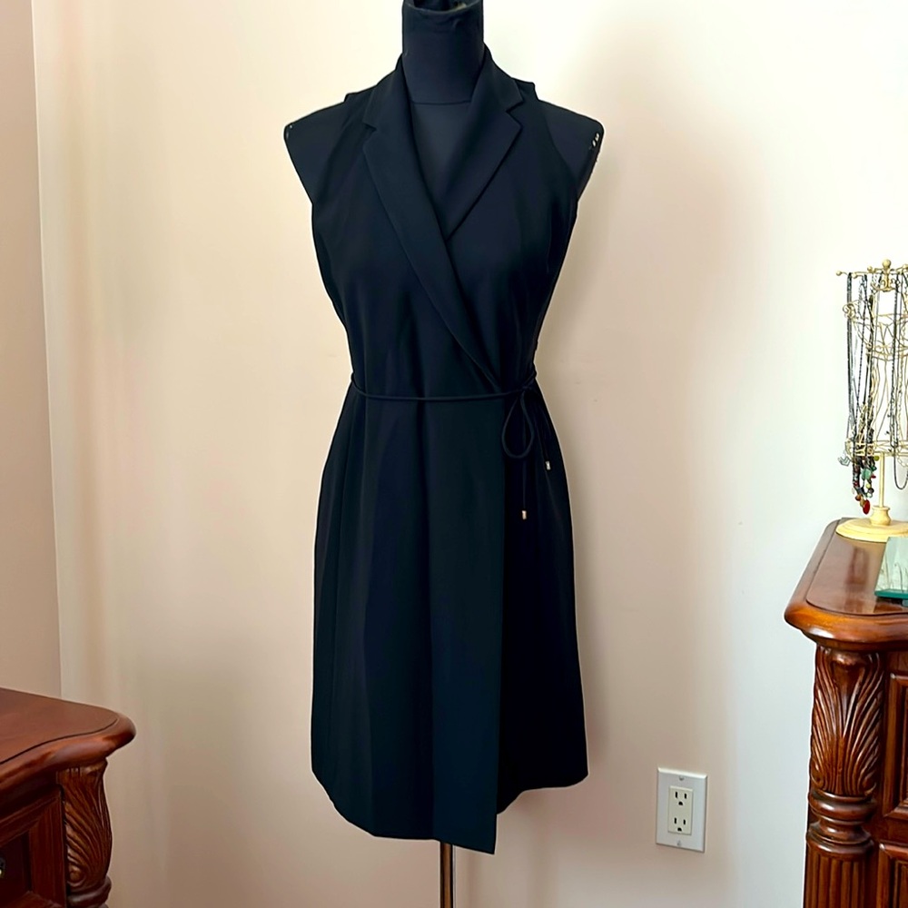 Ann Taylor Black Collared V-Neck Sleeveless Knee Length Wrap Dress 2 Petite